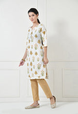 Women Self Design cotton  Straight Kurta