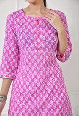 Women Self Design cotton  Straight Kurta