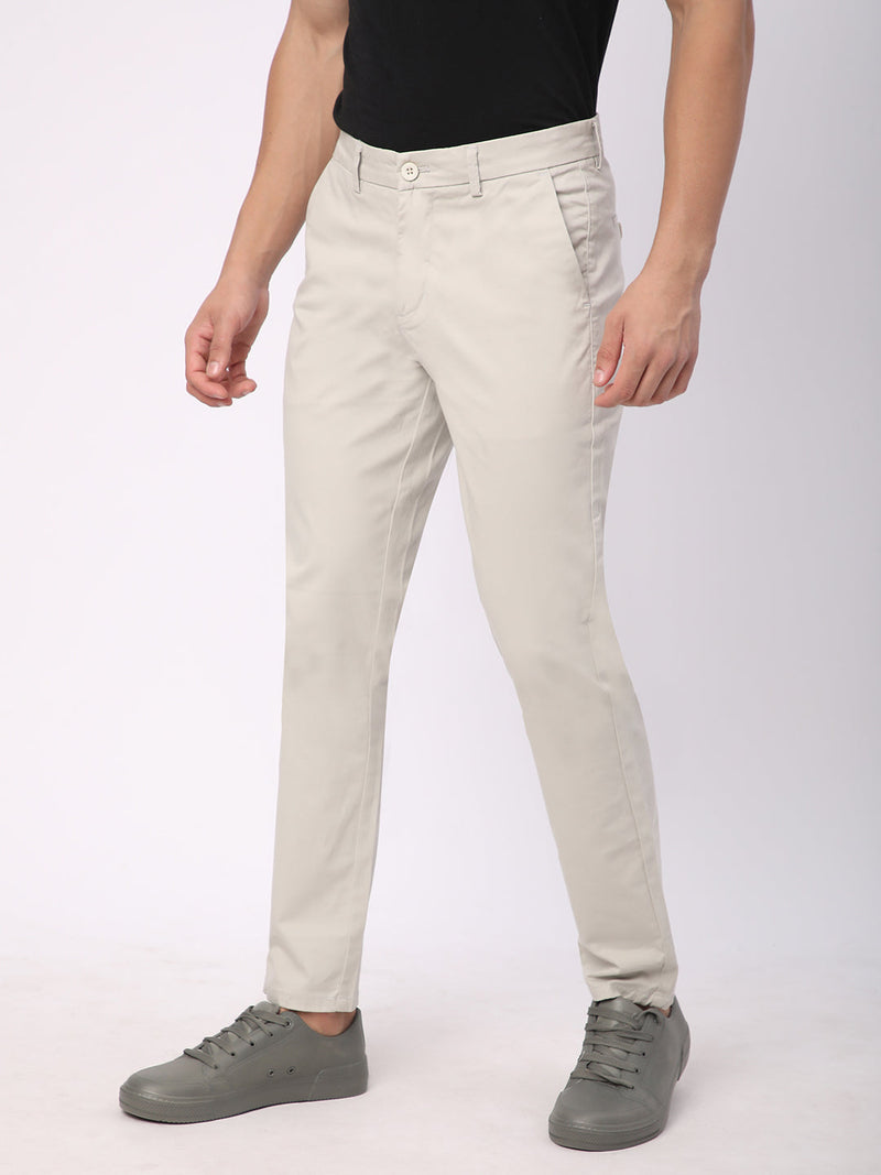 Stitch Hub Light Grey Fine Twill Cotton Chinos For Men- Regular Fit With Solid Pattern