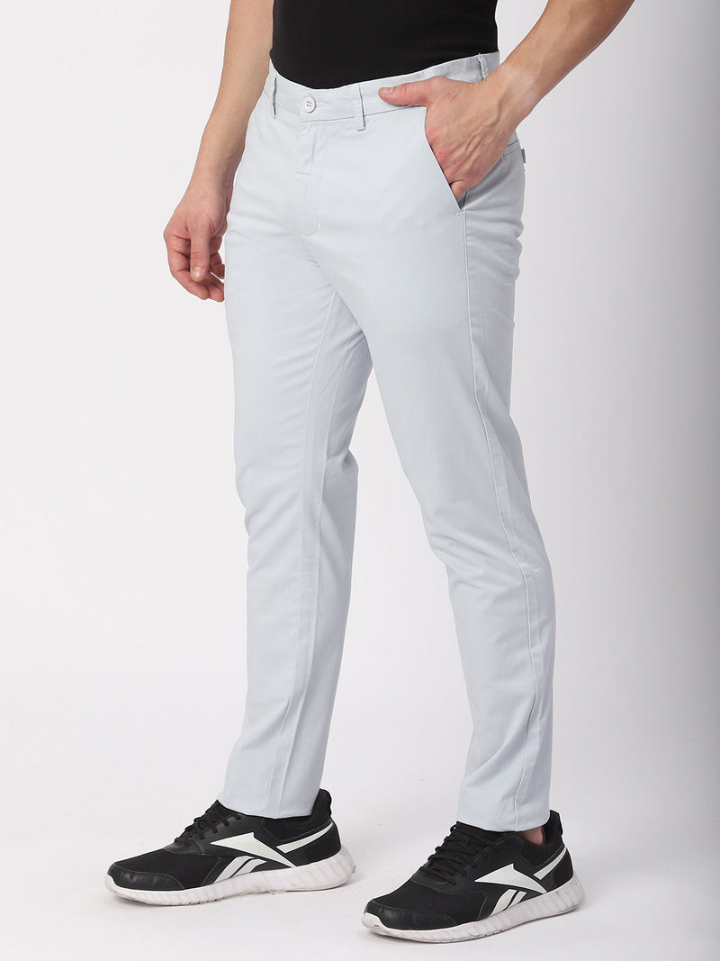 Stitch Hub Sky Blue Fine Twill Cotton Chinos For Men- Regular Fit With Solid Pattern