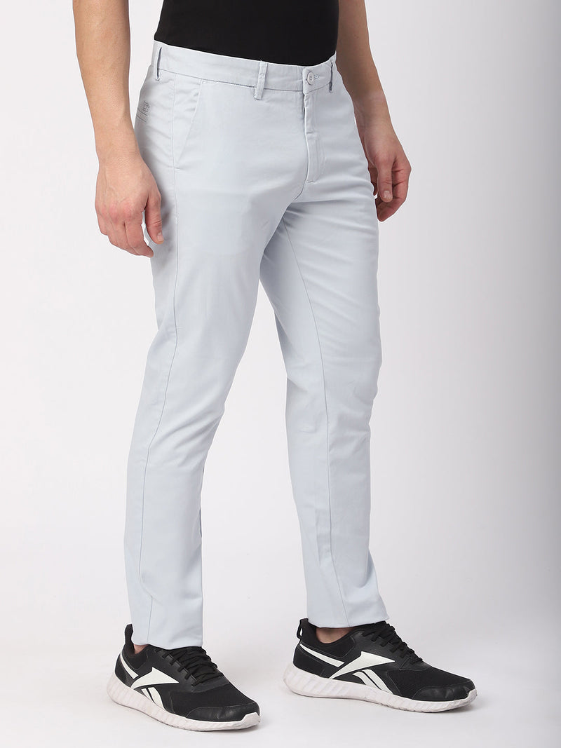 Stitch Hub Sky Blue Fine Twill Cotton Chinos For Men- Regular Fit With Solid Pattern