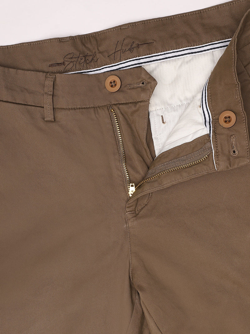 Stitch Hub Coffee Fine Twill Cotton Chinos For Men- Regular Fit With Solid Pattern