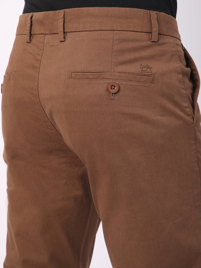 Stitch Hub Brown Fine Twill Cotton Chinos For Men- Regular Fit With Solid Pattern